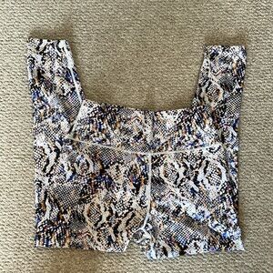 White/Multicolor Leggings with Snake Print